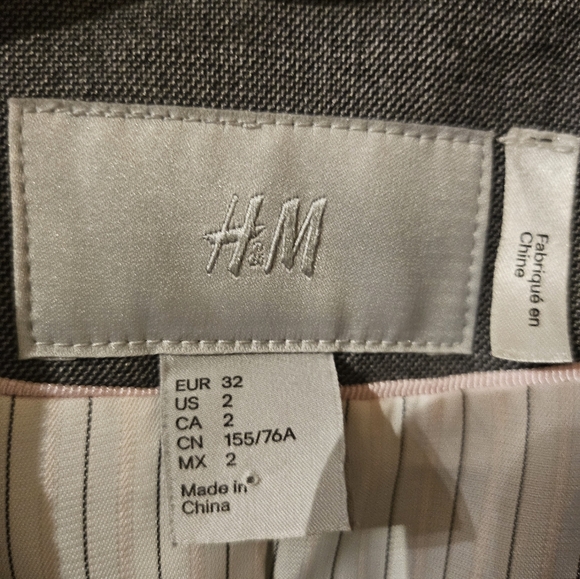 Women's Grey Blazer Size 2 - Picture 5 of 5